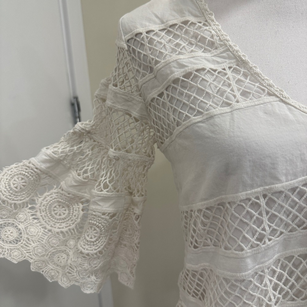 Alexis White Lace Netted Bell Sleeve V-Neck Top XS Boho Crochet Cottage Fairy - Picture 4 of 9